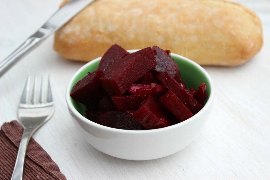 Rote Bete Salat - klassisch mit Zwiebeln | Babyled Weaning Rezepte