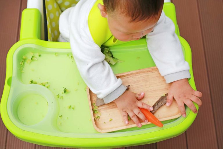 Ab wann dürfen Babys Fleisch essen? Babyled Weaning