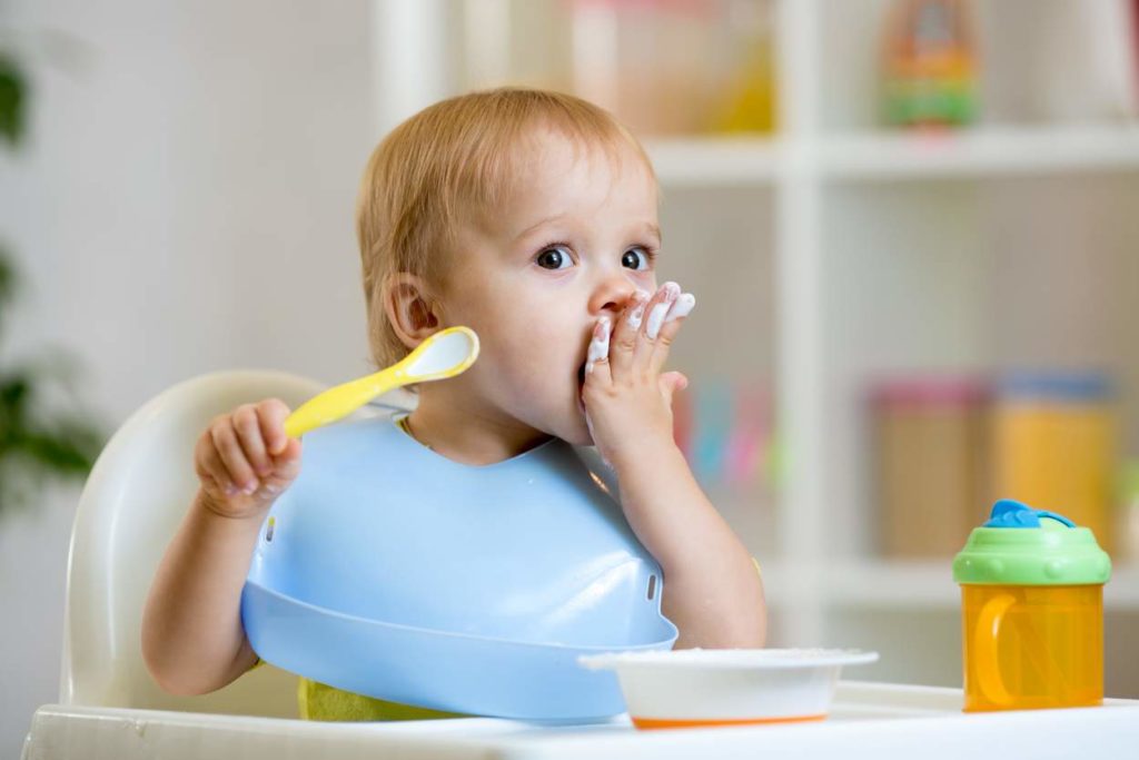 Ab Wann D Rfen Babys Milchprodukte Essen Babyled Weaning