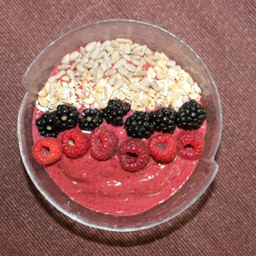 brombeer smoothie bowl