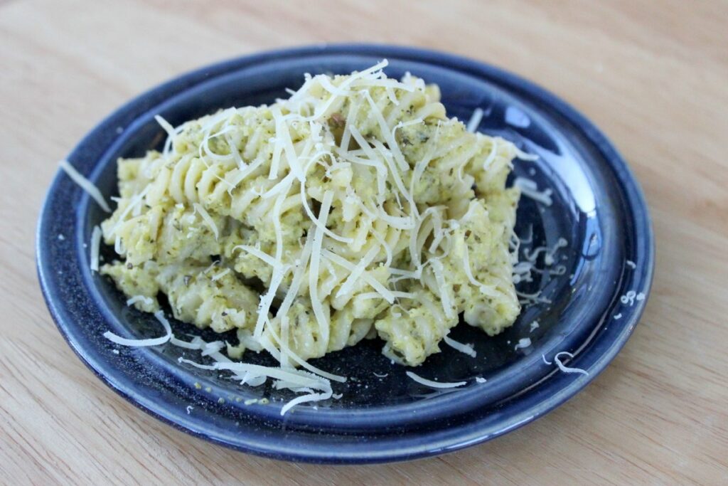 Nudeln mit Zucchini Soße