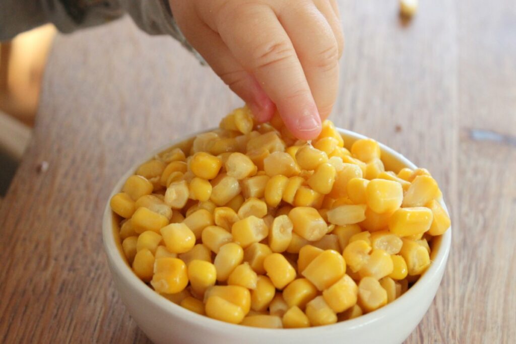 Ab wann dürfen Babys Mais essen? Babyled Weaning