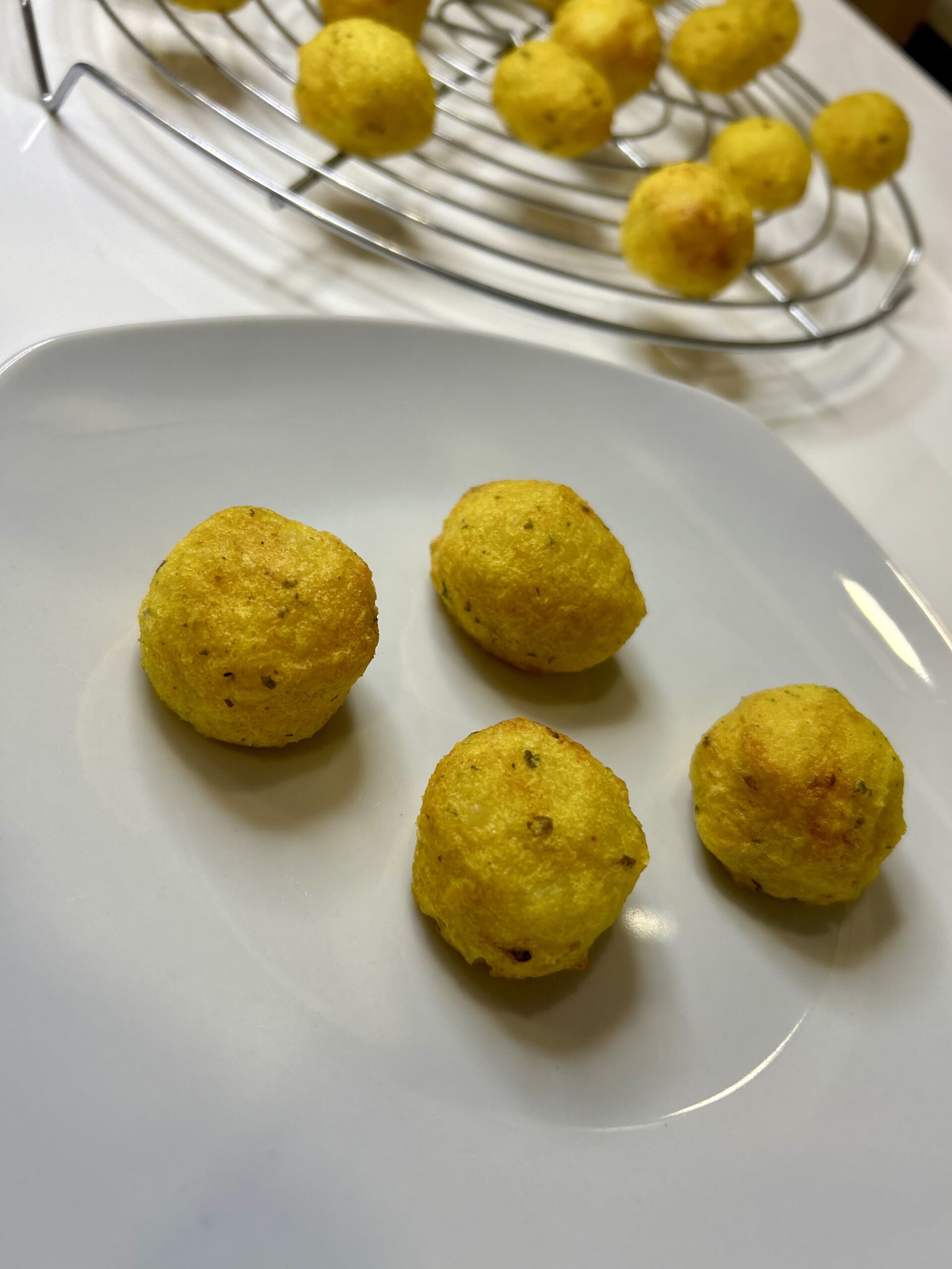 Gesunde Kroketten: Kartoffel-Hirse-Bällchen