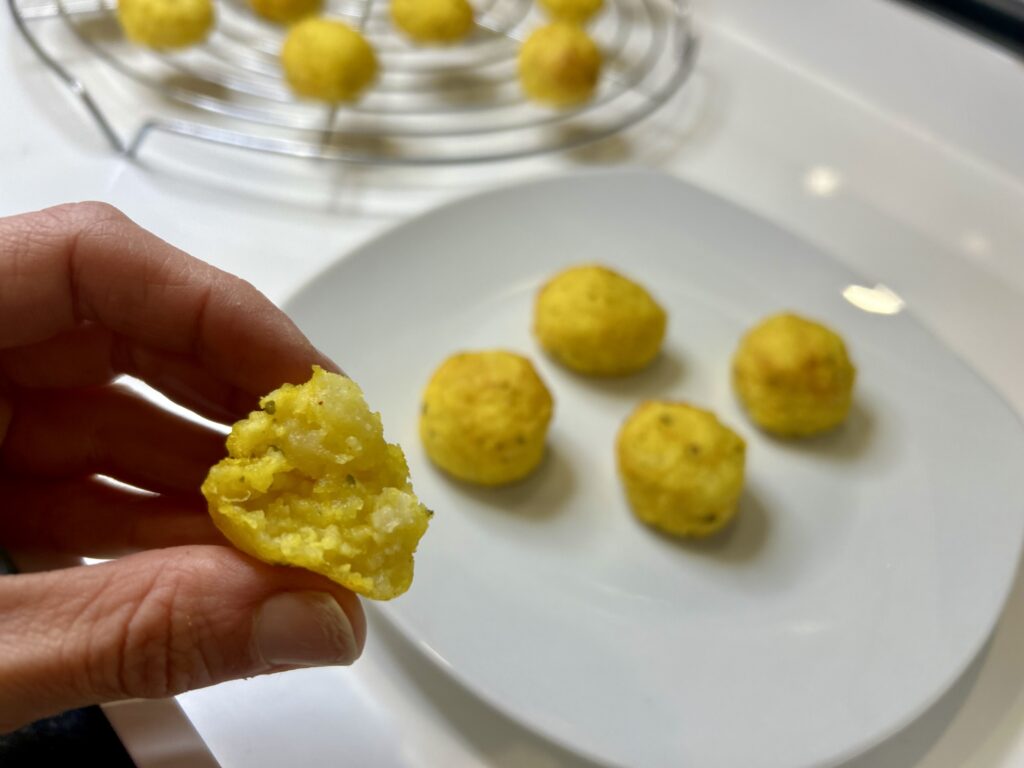 Gesunde Kroketten: Kartoffel-Hirse-Bällchen