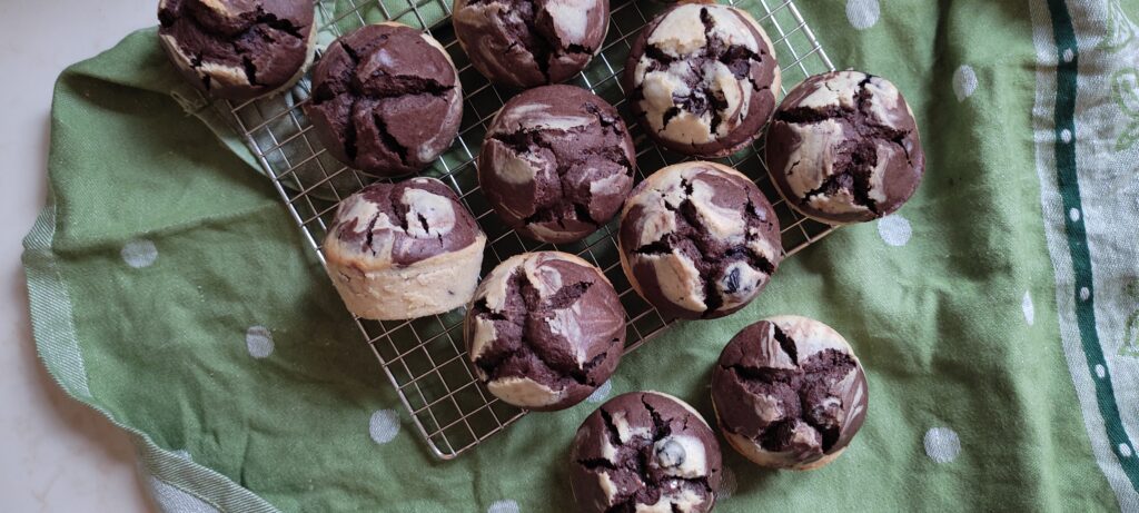 Marmormuffins mit Blaubeeren