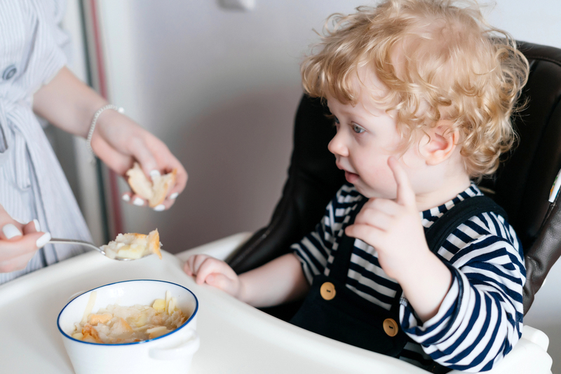 baby füttern oder selber essen lassen