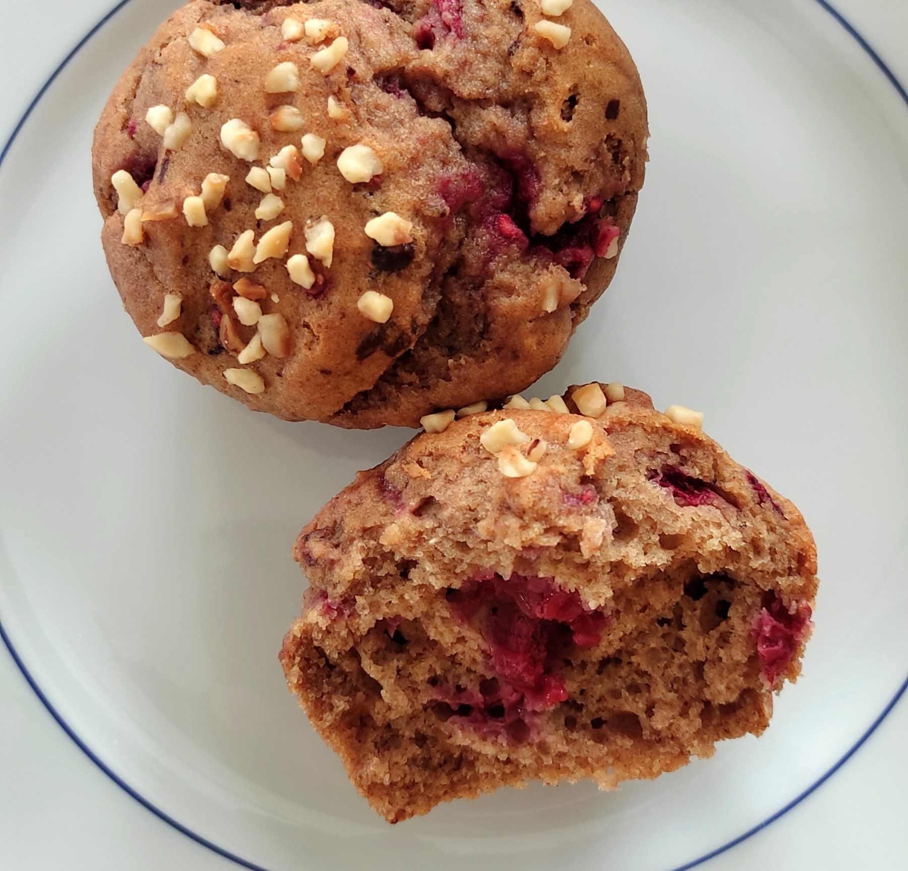 Himbeer-Dattel-Muffins ohne Zucker