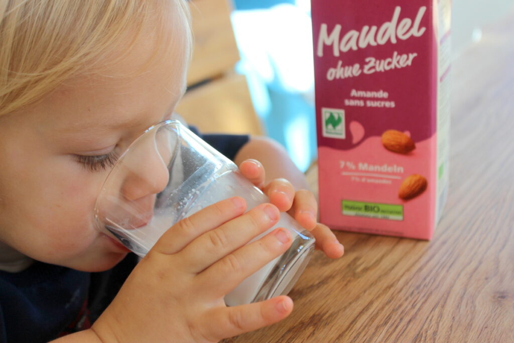 mandelmilch fuer babys