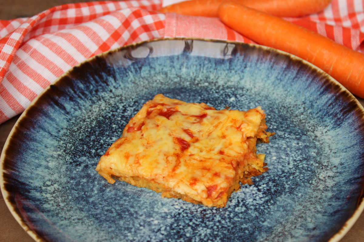 linsenpizza auf einem teller