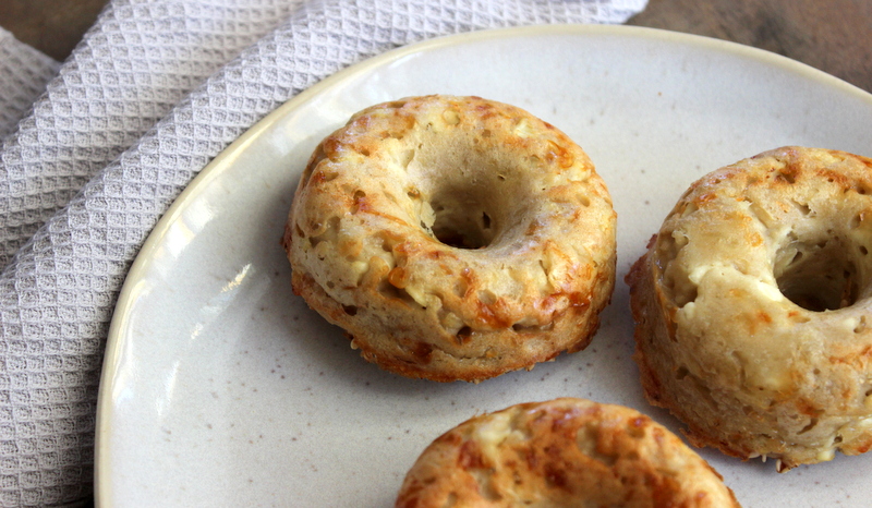 bagels mit koernigem frischkaese